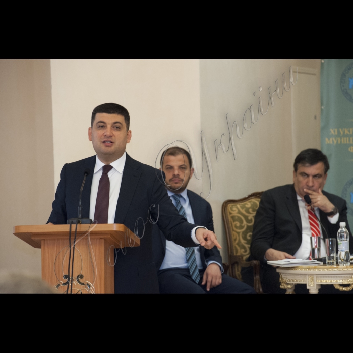 22 червня 2015
Робоча поїздка Голови ВР України Володимира Гройсмана у Одесу.
Участь у засіданні Асоціації міст України (АМУ) у рамках XI  Українського муніципального форуму.
