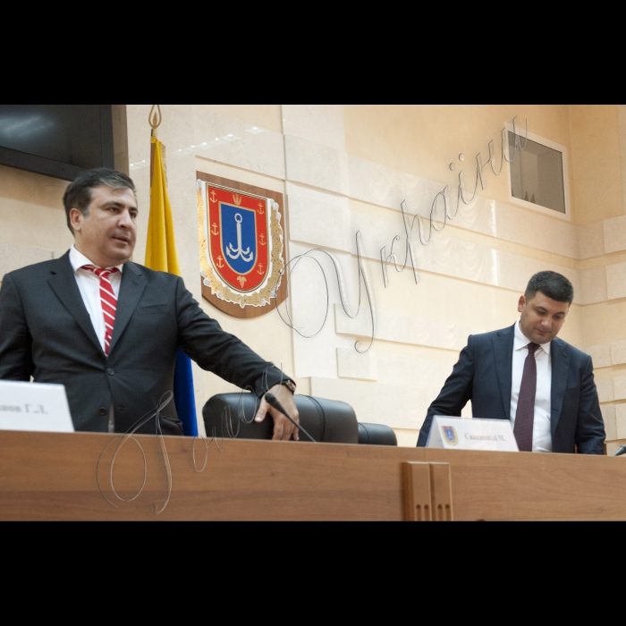 Робоча поїздка Голови ВР України Володимира Гройсмана у Одесу.
Зустріч з представниками органів місцевого самоврядування у приміщенні обласної ради.