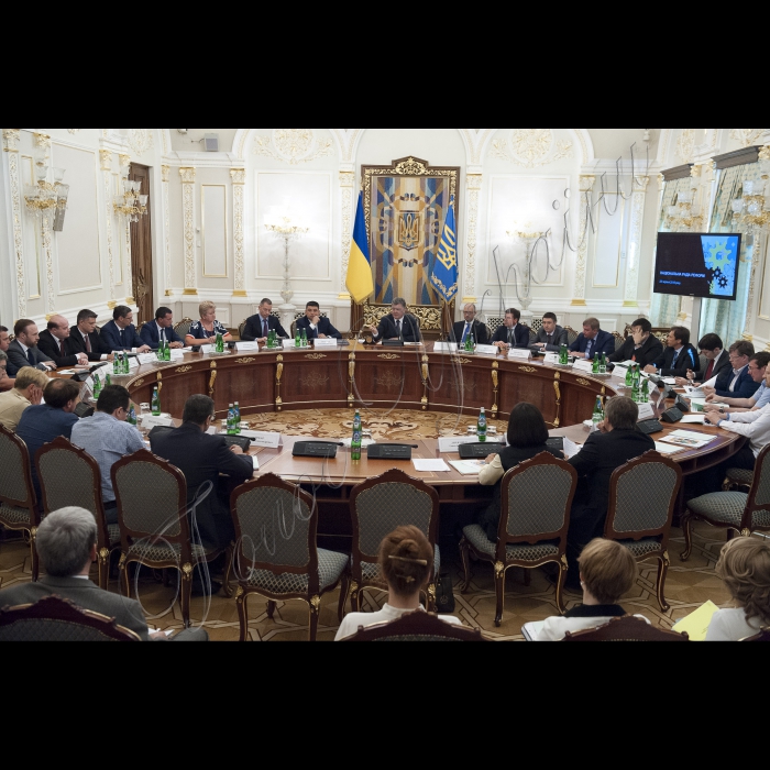 Голова ВР України Володимир Гройсман взяв участь у засіданні Національної ради реформ під головуванням Президента України Петра Порошенка