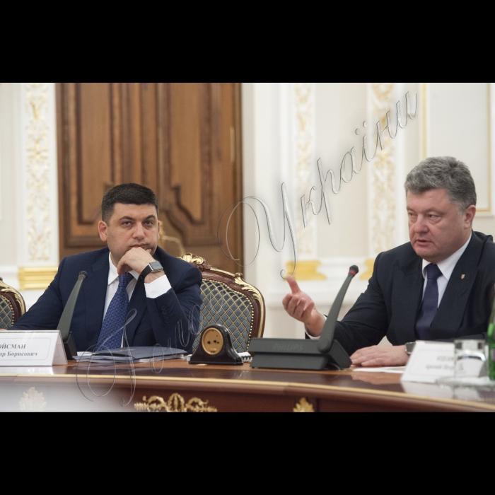 Голова ВР України Володимир Гройсман взяв участь у засіданні Національної ради реформ під головуванням Президента України Петра Порошенка