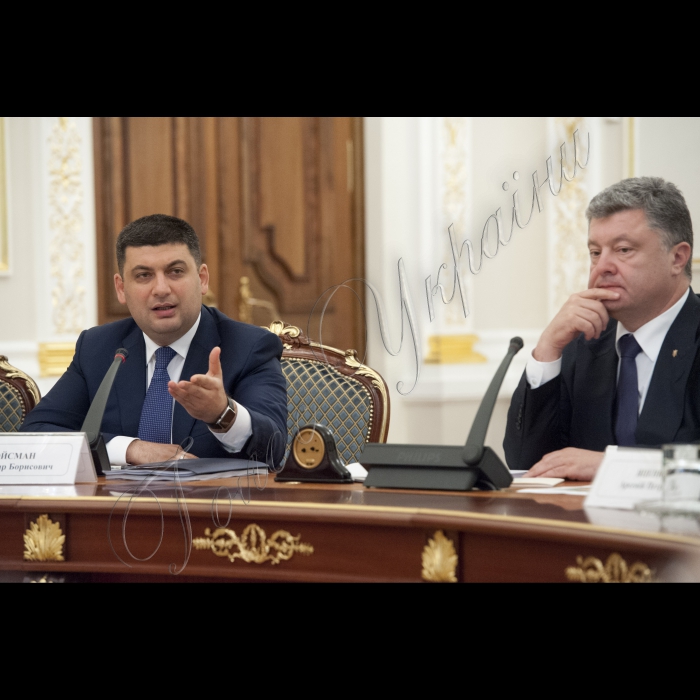 Голова ВР України Володимир Гройсман взяв участь у засіданні Національної ради реформ під головуванням Президента України Петра Порошенка
Володимир Гройсман, Петро Порошенко