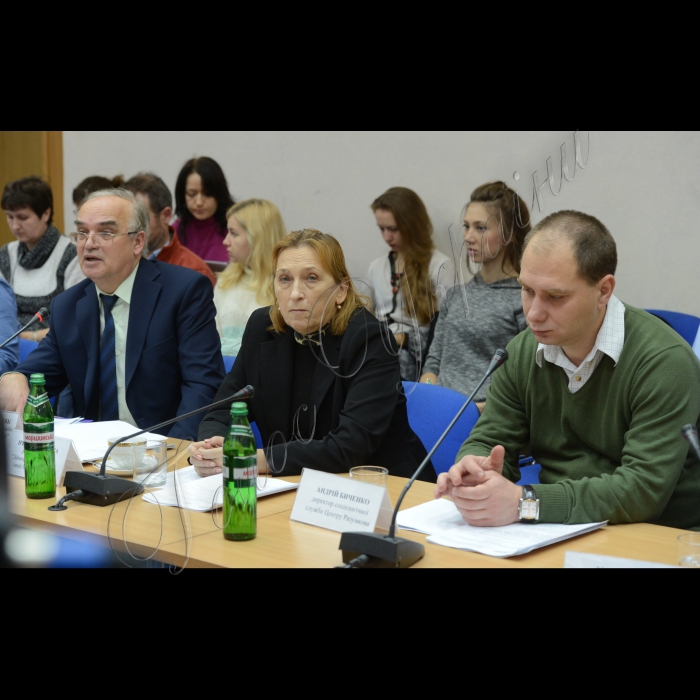 19 грудня 2014. Круглий стіл на тему: 
