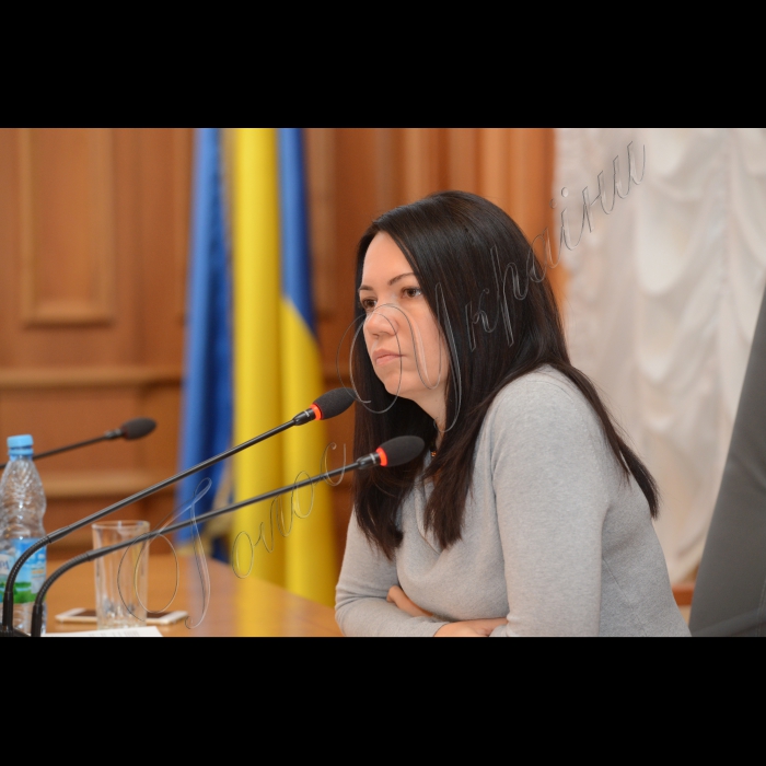 18 грудня 2014. Відбулося засідання Комітету ВРУ з питань свободи слова та інформаційної політики.
Голова комітету Вікторія Сюмар