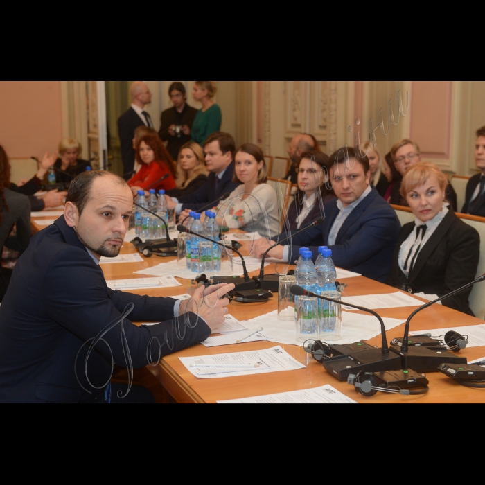 12 грудня 2014. Засідання круглого столу за участю заступника Голови Верховної Ради України О. Сироїд на тему: «Законотворчий процес: прозорість як запорука ефективності парламентської діяльності та якості законів». Пріоритетні питання для обговорення: процедурний аспект законотворчості; політична культура законотворчості; пріоритети в порядку денному Верховної Ради; якісна та зрозуміла система законодавства.
