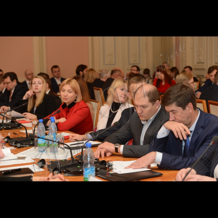 12 грудня 2014. Засідання круглого столу за участю заступника Голови Верховної Ради України О. Сироїд на тему: «Законотворчий процес: прозорість як запорука ефективності парламентської діяльності та якості законів». Пріоритетні питання для обговорення: процедурний аспект законотворчості; політична культура законотворчості; пріоритети в порядку денному Верховної Ради; якісна та зрозуміла система законодавства.