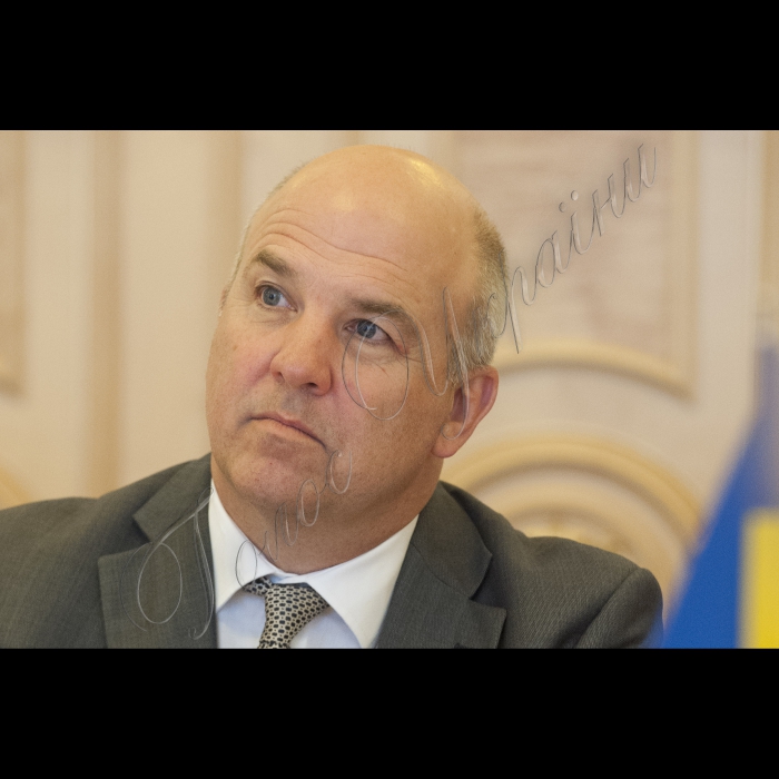 02 червня 2015
Зустріч Голови ВР України Володимира Гройсмана з Комісаром Ради Європи з прав людини Нільсом Муйжніексом