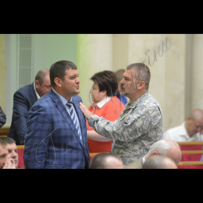 Пленарне засідання (сесія) Парламенту, Верховної Ради України