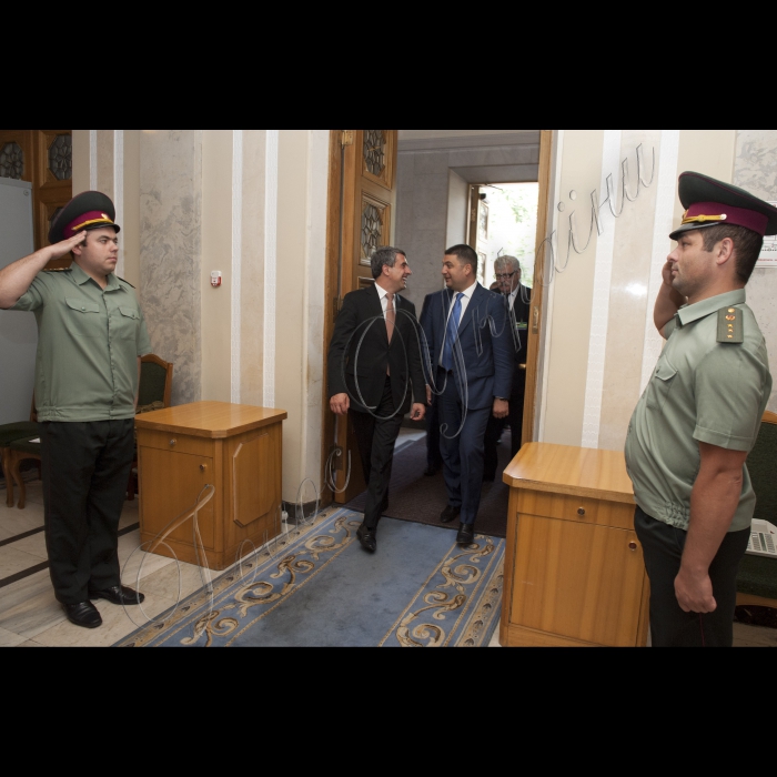 07 липня 2015. Зустріч Голови ВР України Володимира Гройсмана з Президентом Республіки Болгарія Росеном Плевнелієвим