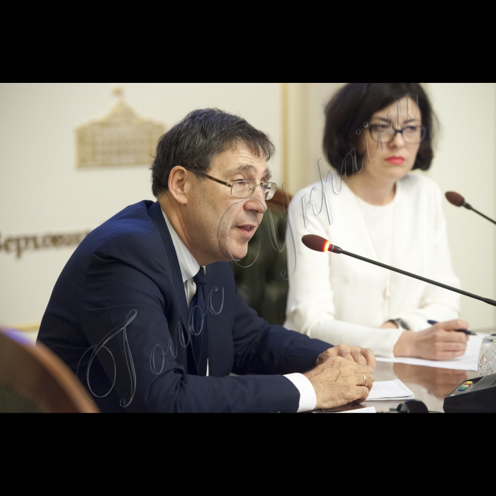 Заступник Голови ВР України Оксана Сироїд взяла участь у презентації звіту Атлантичної Ради (США) під назвою «Ховаються на видноті: війна Путіна в Україні»
(зліва направо) Посол, Директор Центру Євразія Атлантичної Ради Джон Хербст, заступник Голови ВР України Оксана Сироїд;