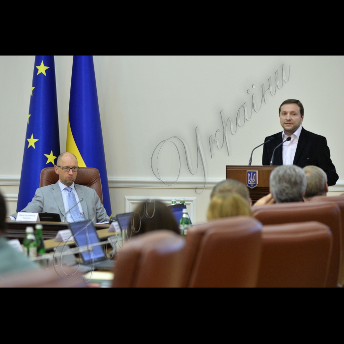Під головуванням прем’єр-міністра України Арсенія Яценюка відбулось засідання Уряду 