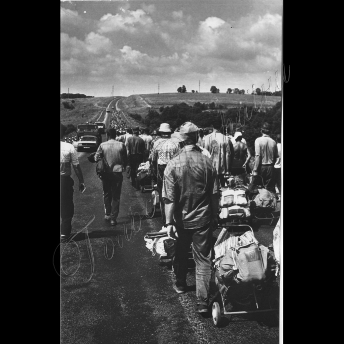 Червень 1998 року. 
Піший похід шахтарів на Київ.