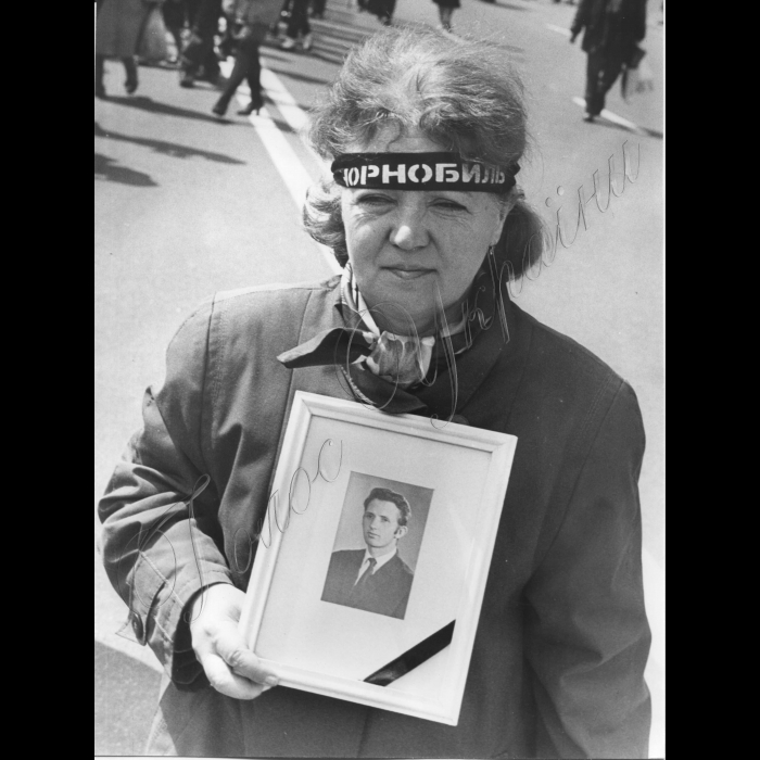 25.04.1999.
Київ. Хрещатик.
