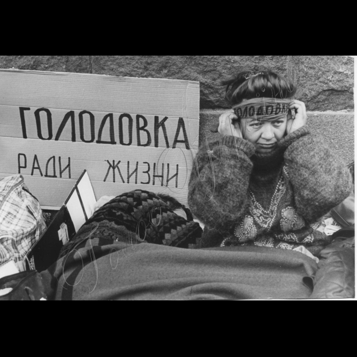 22.05.1999. 
Пікетування шахтарів Луганська та Горлівки біля Міністерства вугільної промисловості.
