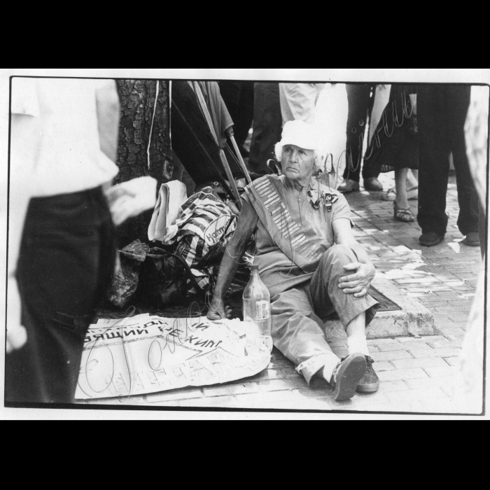 24.06.1999.
Мітинг біля Кабміну.
