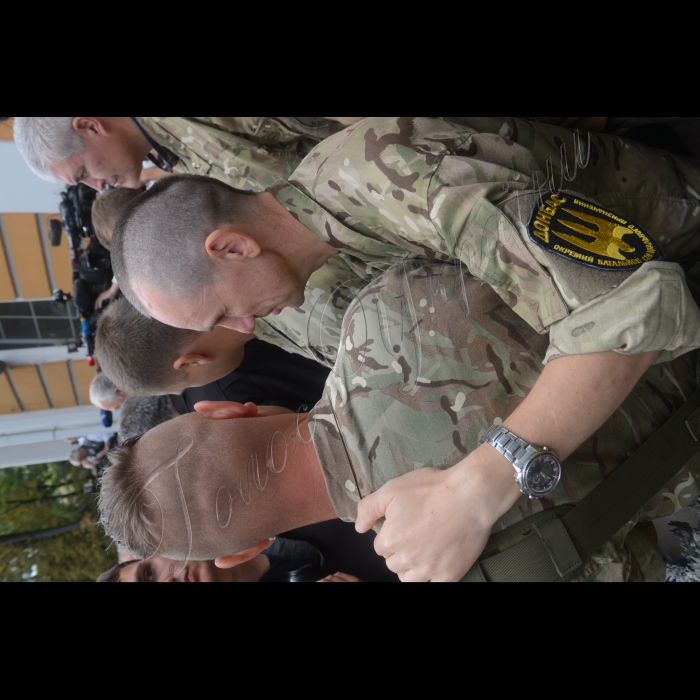 В Києві, на Аскольдовій могилі відбулося урочисте відкриття та освячення пам’ятника загиблому бійцю батальйону 