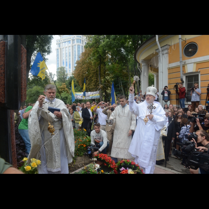 В Києві, на Аскольдовій могилі відбулося урочисте відкриття та освячення пам’ятника загиблому бійцю батальйону 