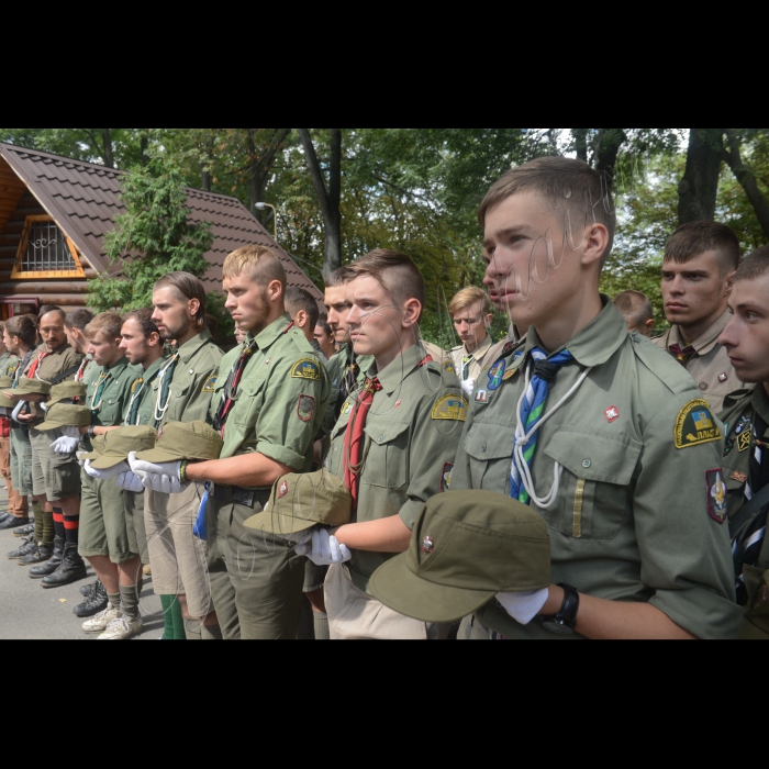 В Києві, на Аскольдовій могилі відбулося урочисте відкриття та освячення пам’ятника загиблому бійцю батальйону 