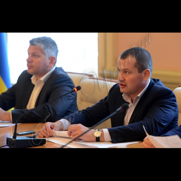 14 жовтня 2014. Комітетські слухання на тему: 