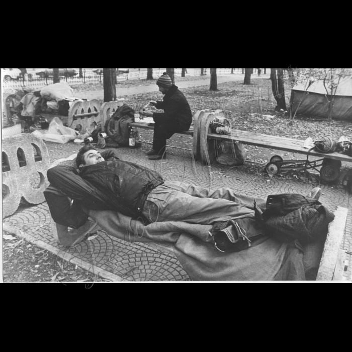 16.10.1999. 
Луганськ, Центральна площа. Пікети. Шахта ім. Менжинського.