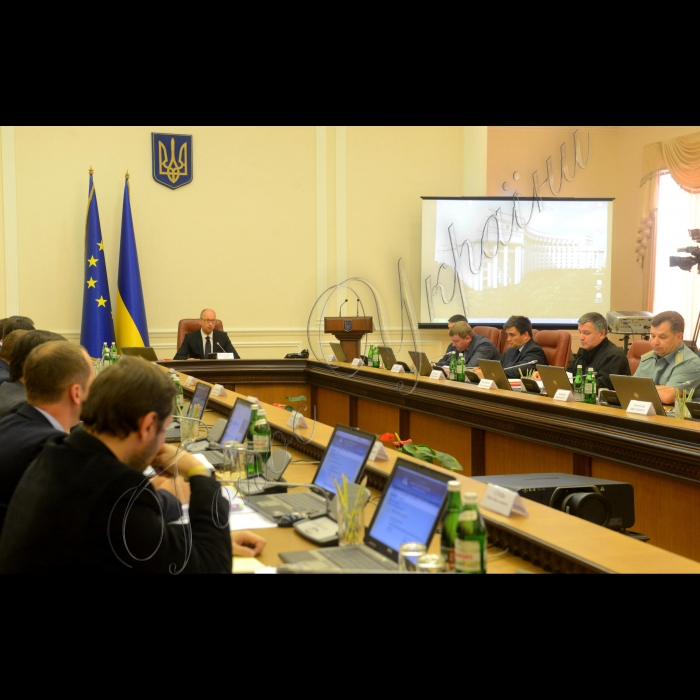 2 вересня 2015
Засідання уряду під головуванням Прем'єр-міністра України Арсенія Яценюка.
