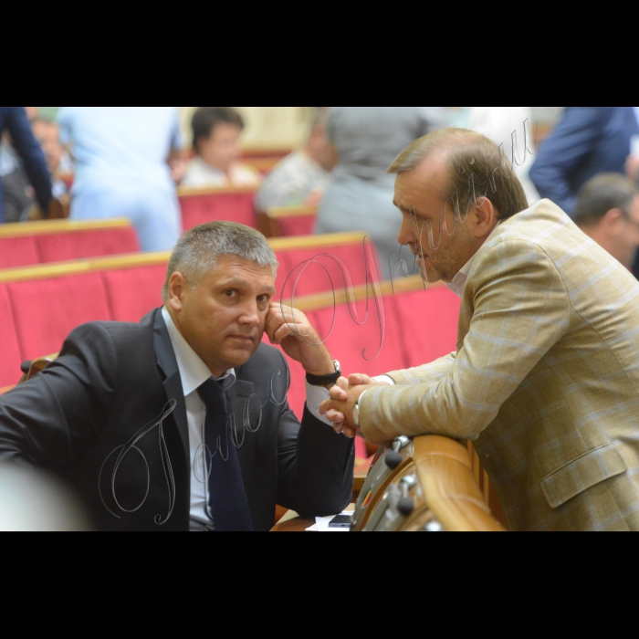 2 вересня 2015 р.

Засідання ВР.
Юрій Мірошніченко ОП Олександр Бакуменко БП