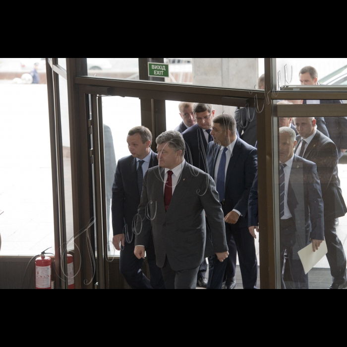Голова ВР України Володимир Гройсман, Президент Укрїани Петро Порошенко взяли участь у засіданні Ради Регіонального розвитку