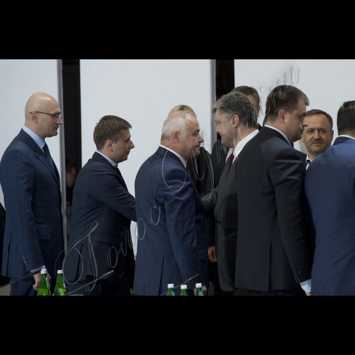 Голова ВР України Володимир Гройсман, Президент Укрїани Петро Порошенко взяли участь у засіданні Ради Регіонального розвитку