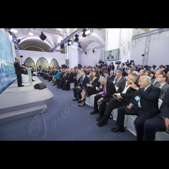11 вересня 2015
Голова Верховної Ради України Володимир Гройсман, Президент України Петро Порошенко взяли участь у відкритті 12-ї Щорічної зустрічі Ялтинської Європейської Стратегії.
