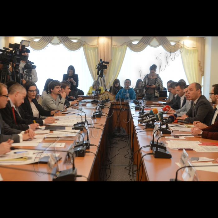 14 вересня 2015
Круглий стіл на тему: 