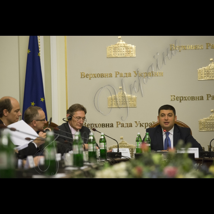 16 вересня 2015
Зустріч Голови Верховної Ради України Володимира Гройсмана з делегацією політико-безпекового комітету Європейського Союзу.
