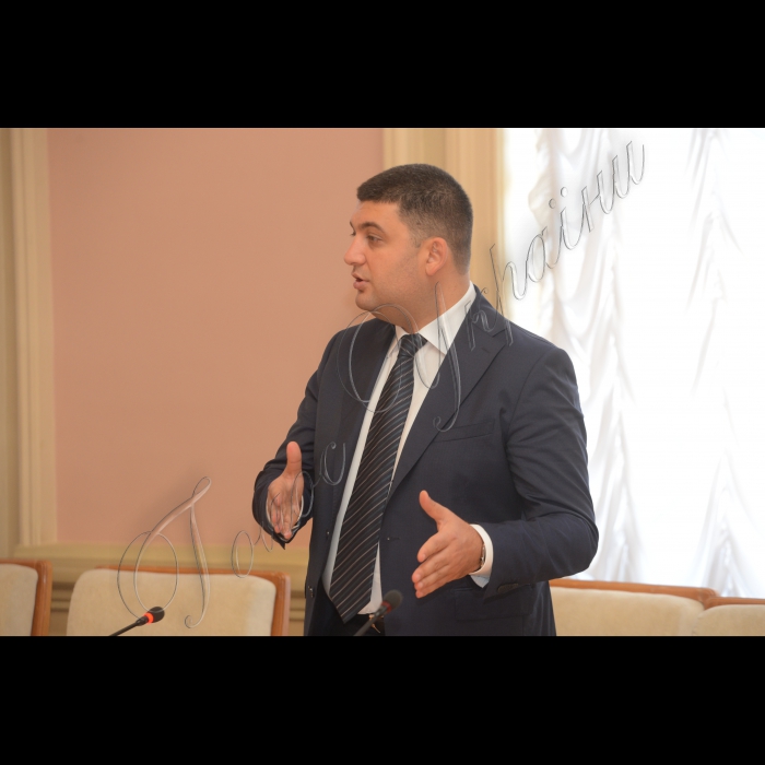 Нарада Апарату Верховної Ради України - представлення во керівника апарату Володимира Слишинського. 