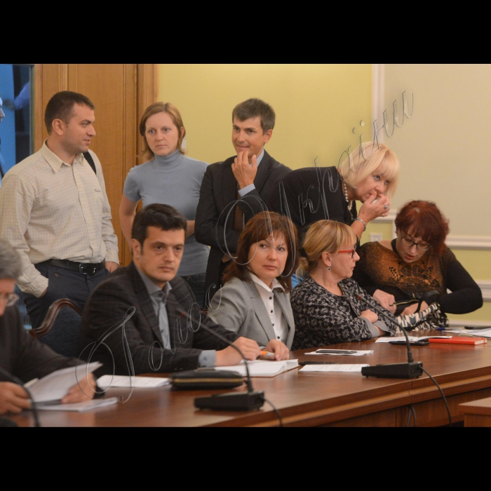 Круглий стіл на тему: “Відновлення довіри до банківської системи”. 