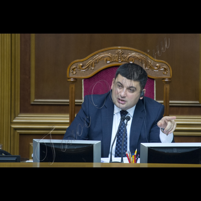 Пленарне засідання Верховної Ради України. Володимир Гройсман.