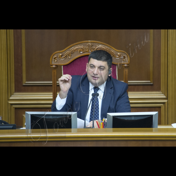 Пленарне засідання Верховної Ради України. Володимир Гройсман.