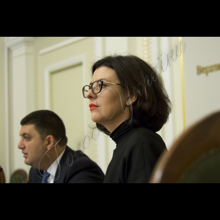 Робоча нарада з питань підготовки законопроектів, спрямованих на виконання Плану дій щодо лібералізації Європейський Союзом візового режиму для України під головуванням Голови Верховної Ради України Володимира Гройсмана за участі Посла, Голови Представництва Європейського Союзу в Україні Яна Томбінського.