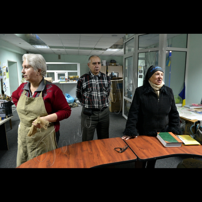 Донецька область, місто Краматорськ.
Волонтерський рух «Краматорські бджілки»
