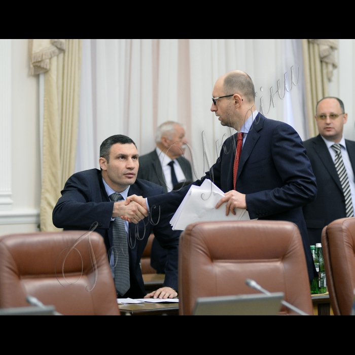 Київ. Під головуванням прем’єр-міністра України Арсенія Яценюка відбулось засідання Уряду.
Прем'єр- міністр Арсеній Яценюк, Віталій Кличко