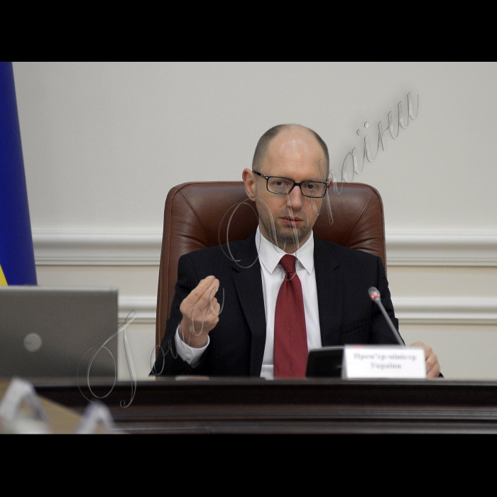 Під головуванням Прем’єр-міністра України Арсенія Яценюка відбулось засідання Уряду.
Прем'єр- міністр України Арсеній Яценюк