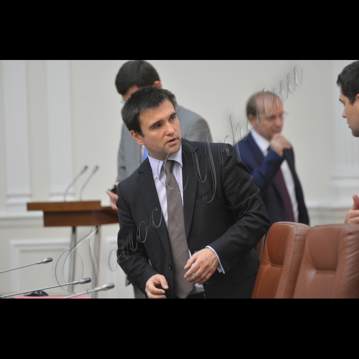 Під головуванням прем’єр-міністра України Арсенія Яценюка відбулось засідання Уряду.
Міністр закордонних справ України Павло Клімкін