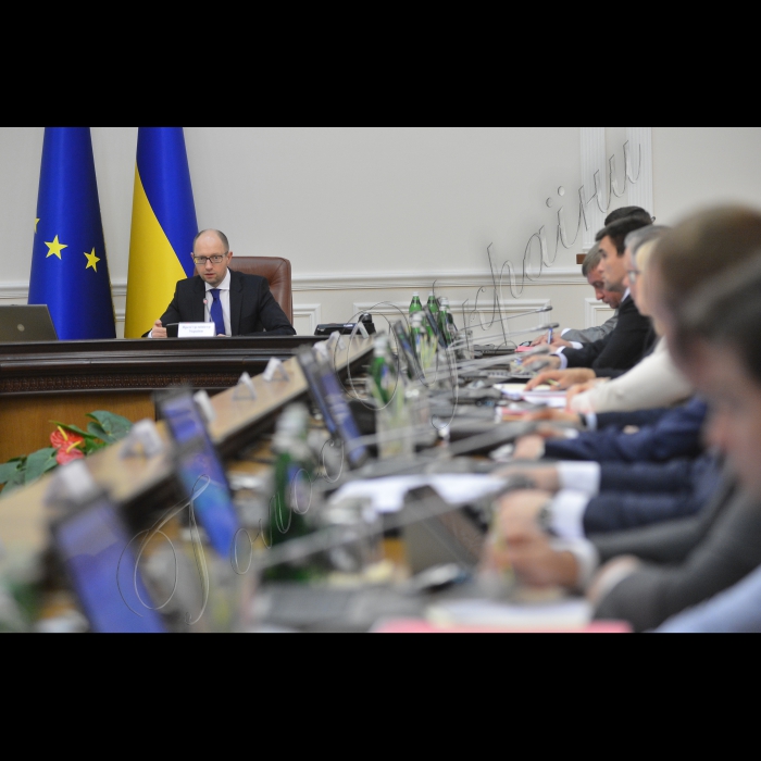 Під головуванням прем’єр-міністра України Арсенія Яценюка відбулось засідання Уряду.