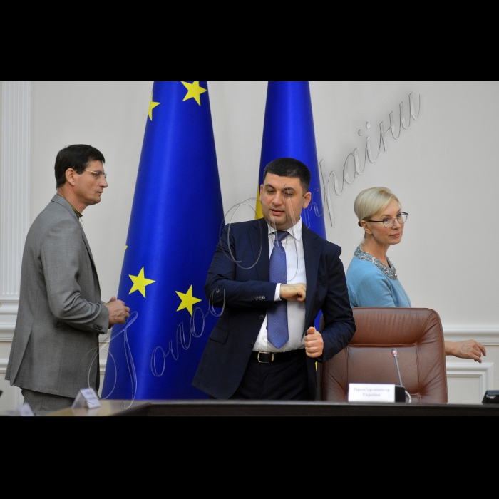 Київ.Під головуванням в.о. прем’єр-міністра України Володимира Гройсмана відбулось засідання Уряду.