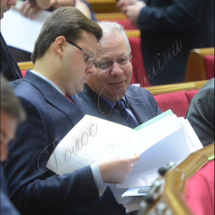 Пленарне засідання Верховної Ради України.
Віктор Галасюк, Олександр Вовк РП