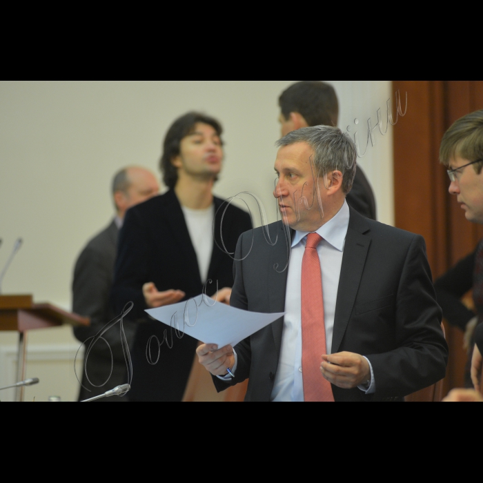 Київ.Під головуванням прем’єр-міністра України Арсенія Яценюка відбулось засідання Уряду.
Міністр внутрішніх справ України Арсен Аваков. Міністр культури України Євген Нищук 