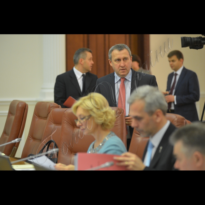 Київ.Під головуванням прем’єр-міністра України Арсенія Яценюка відбулось засідання Уряду.