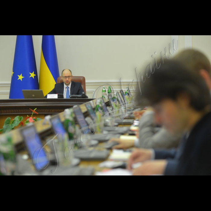 Київ.Під головуванням прем’єр-міністра України Арсенія Яценюка відбулось засідання Уряду.
