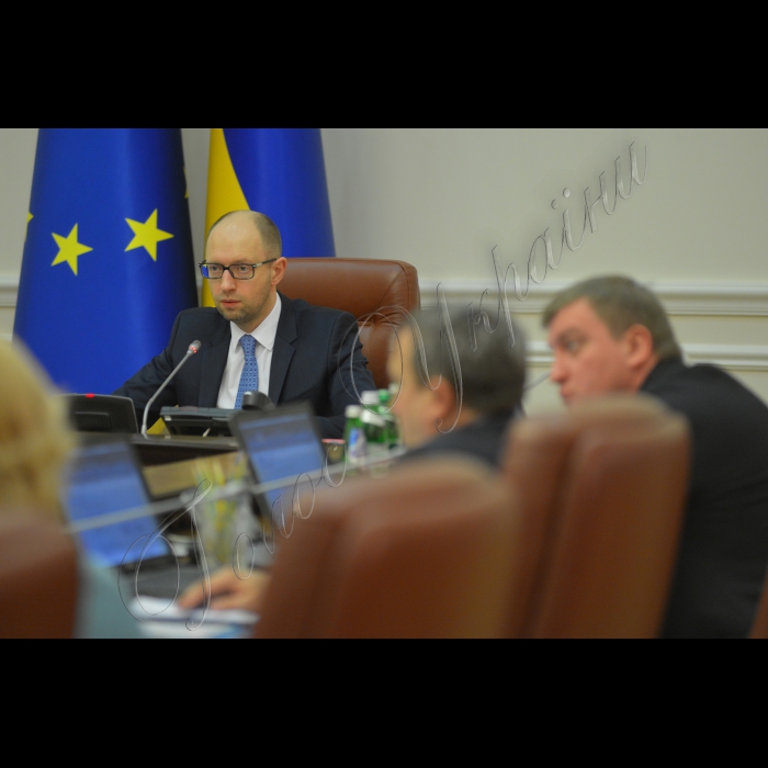 Київ.Під головуванням прем’єр-міністра України Арсенія Яценюка відбулось засідання Уряду.