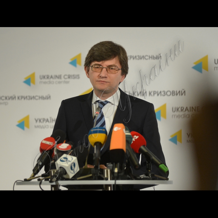 Київ. В  Українському антикризовому медіа-центрі відбувся брифінг з актуальних питань заступника Голови Центральної виборчої Комісії Андрія Магери.