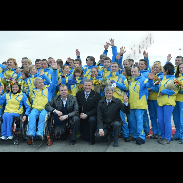 Київ. Урочиста зустріч в аеропорту 