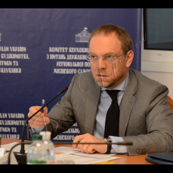 Відбулося  засідання Комітету Верховної Ради України з питань державного будівництва, регіональної політики та місцевого самоврядування. На порядку денному питання:  Про проект Закону про Державний бюджет України на 2016 рік.
Голова Комітету Верховної Ради України з питань державного будівництва, регіональної політики та місцевого самоврядування Сергій Власенко