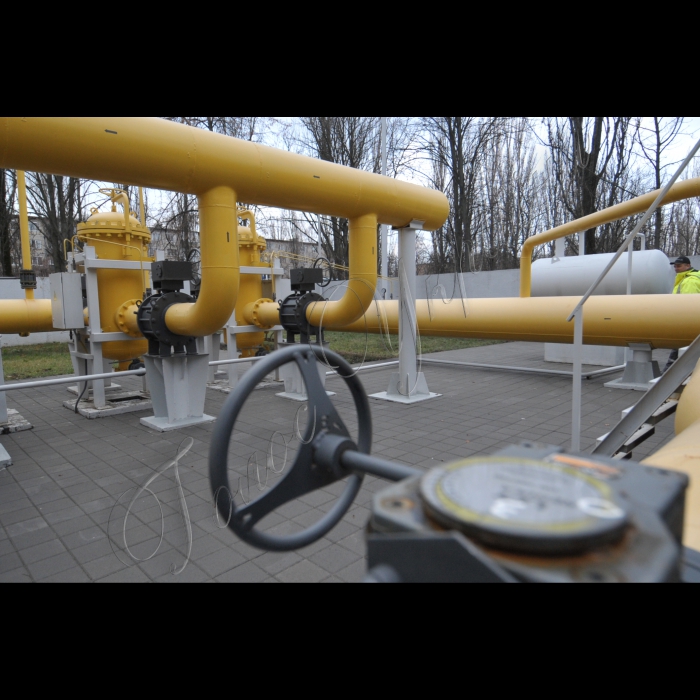 Відбувся прес-тур до газорегуляторних об’єктів ПАТ «Київгаз», під час якого провідні спеціалісти компанії ознайомлять представників ЗМІ з оновленими та модернізованими об’єктами газотранспортної мережі міста і продемонструють принципи роботи і переваги сучасного обладнання, що підвищують продуктивність роботи газорегуляторних об’єктів. Збір на виїзд до об’єктів о 9:30 від ст.м. Дружби народів (біля Будинку меблів) до головного газорегуляторного пункту на вул. Героїв Космосу, 3